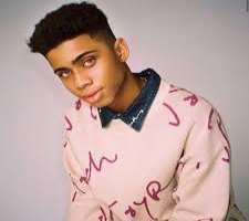 He worked as a model for Sean John clothing before gaining fame on Instagram He worked as a model for Sean John clothing before gaining fame on Instagram.